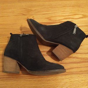 Blondo Women's Black Suede Water Resistant Heeled Booties - Sz 7
